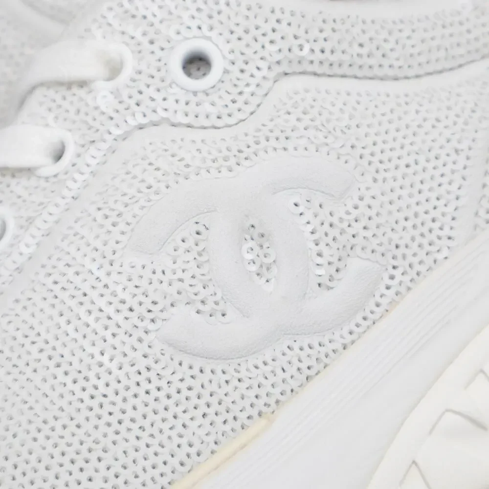 $1K CHANEL 2020 White Sequin Leather CC Low-Top Sneakers Trainers 39.5 US 9.5